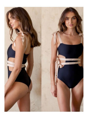 DIVINO SEAS Catalina de Medicci Black Nude Cut-Out Strappy Tie One Piece Medium